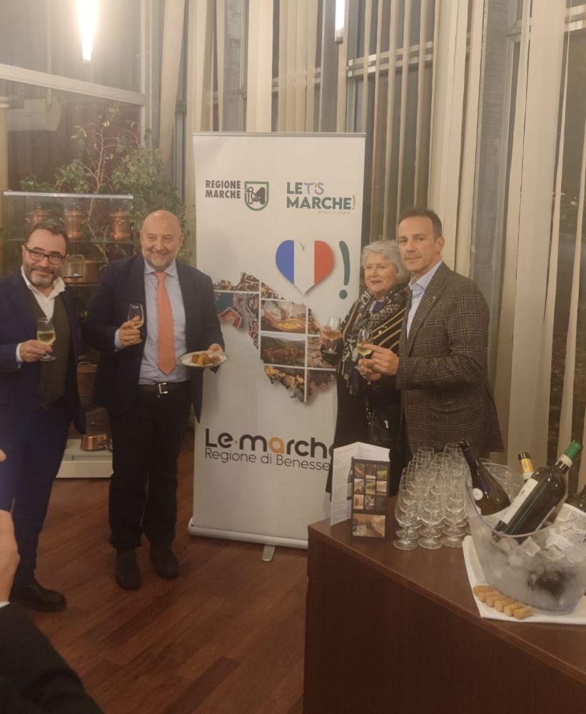 Immagine del presidente AMAP Rotoni alla VIII Settimana della cucina Italiana nel mondo a Parigi